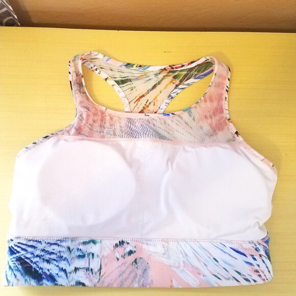 Fabletics Tropical Print Sports Bra - Picture 6 of 9